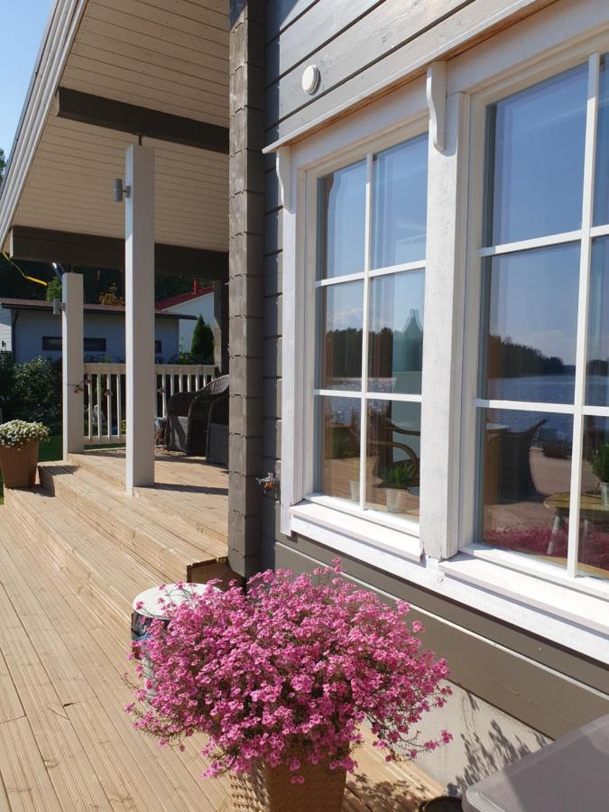 Stunning Log Cabin 45M2 On The Shore Of Kallavesi. Kuopio Buitenkant foto