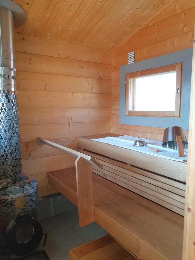 Stunning Log Cabin 45M2 On The Shore Of Kallavesi. Kuopio Buitenkant foto